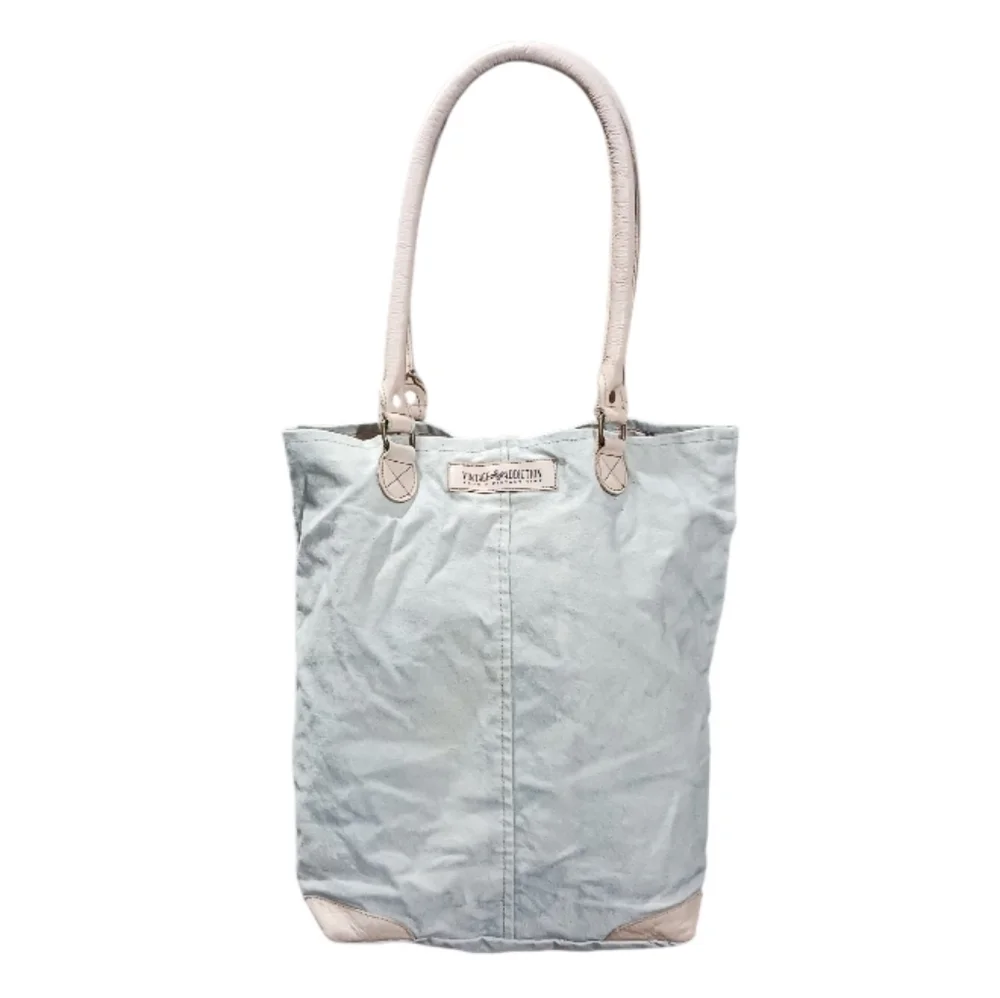 Vintage Addiction Mermaid Canvas Leather Tote - Picture 4 of 13